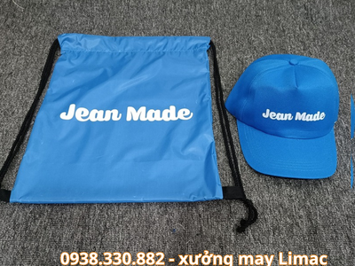 Xưởng in balo dây rút logo Suzie màu xanh dương 3
