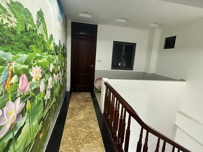 Nhà mới-đẹp phố nguyễn văn linh 52m2 x 5 tầng,mt 5m,11.2 tỷ long biên hà nội.lô góc -kinh doanh. 1
