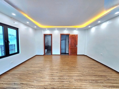 Bán nhà đội nhân, ba đình - 45m  x 7t thang máy - mt 4.4m - vỉa hè ô tô tránh - kinh doanh - giá 1