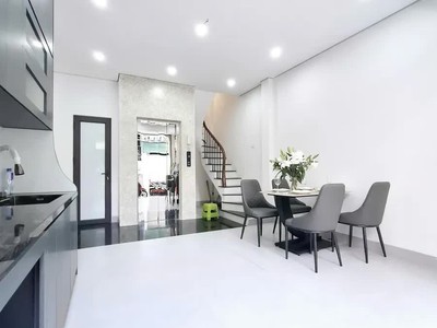 Nhà mới ô tô đỗ cửa vũ đình tụng 33m2 x 6 tầng mt 4.2m, 7.95 tỷ long biên hà nội. 1
