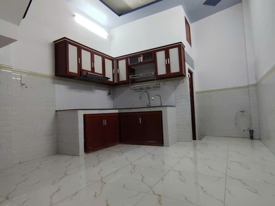 Nhà mới rất đẹp 1 lầu đường nhựa 5m ô tô đỗ trong nhà hiệp thành 13 q12 4