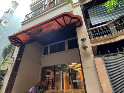 Hiếm  bán toà nhà mặt phố cửa bắc view trúc bạch, tây hồ, ba đình dt 150m, 15 tầng, đủ gpxd, có 0