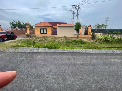 Bán nhà mặt tiền nhưa 7000m2 giá 35 tỷ thông ra quốc lộ 22 0