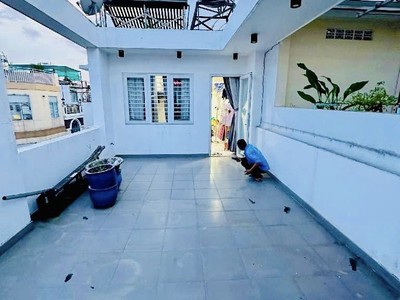 Siêu phẩm lô góc   nhà 4 tầng   51m   hoàn công đầy đủ   gần aeon mall giá rẻ 2