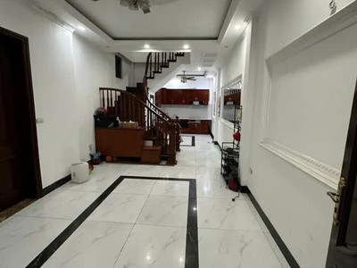 Nhà mới-đẹp phố nguyễn văn linh 52m2 x 5 tầng,mt 5m,11.2 tỷ long biên hà nội.lô góc -kinh doanh. 3