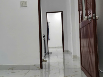 Nhà mới rất đẹp 1 lầu đường nhựa 5m ô tô đỗ trong nhà hiệp thành 13 q12 6
