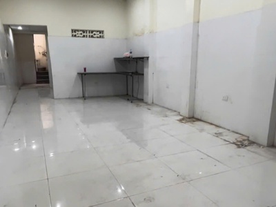 Cho thuê nhà ngõ 118 tân mai, 50m2 x 1.5 tầng, 2 ngủ, 6 triệu kd online kết hợp ở lại, kho 1