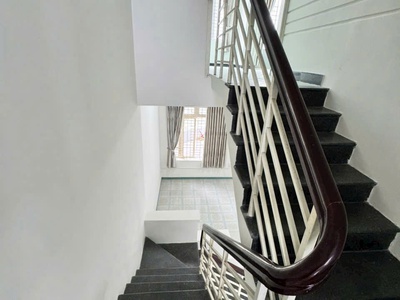 Nhà 2 tầng 2 mt cách đường điện biên phủ chỉ 1 căn nhà: 2