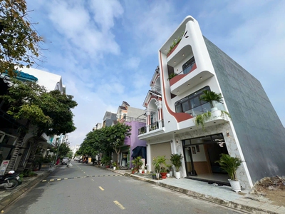 Sở hữu ngay nhà phố 83m , 4 tầng, an phú thuận an, có phòng xông hơi, giá 6.2 tỷ 0