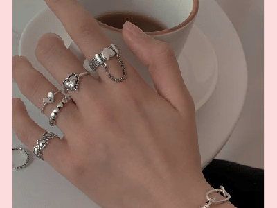 Khám Phá Các Mẫu Nhẫn Thời Trang Đang Định Hình Xu Hướng Hiện Đại 2