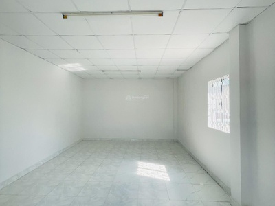 Bán nhà ở đường nguyễn văn dung. phường 6, gò vấp, cách bờ kênh tham lương 3m, vị trí đẹp, ở ngay 2