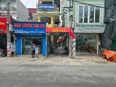 Nhà xuân đỉnh 61m, 7 tầng , siêu hiếm, 16 phòng khép kín, thằng máy vù vù, oto đỗ cửa, nhà xây chắc 1