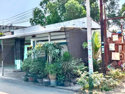 Bán nhà cấp 4 100m2 quận 9   mặt tiền đường nhựa, cách nguyễn xiển 500m, giá 3.7 tỷ 2