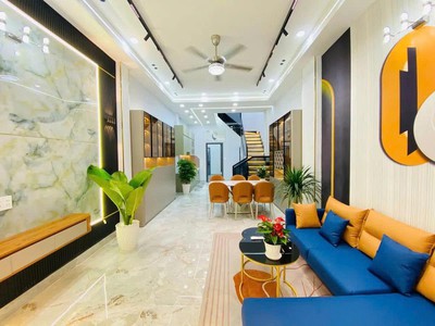 Bán nhà 2 tầng   hẻm xe hơi    bình tân   gần tân kỳ tân quý   dt 4x18   nhỉnh 6 tỷ 0