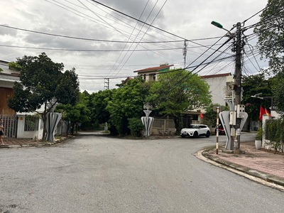 Đất đẹp - giá tốt - chính chủ cần bán gấp lô đất tiềm năng tại định trung - vĩnh yên. 4