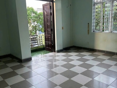Cho thuê nhà mặt đường khu Quán Nam , Kênh Dương . Làm văn phòng , kinh doanh ok chỉ 12tr 2