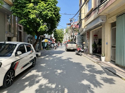 Cần bán nhà 120m2, 4 tầng, 23 phòng trọ phố Cửu Việt 1, Phường Gia Lâm, vị trí vàng 1