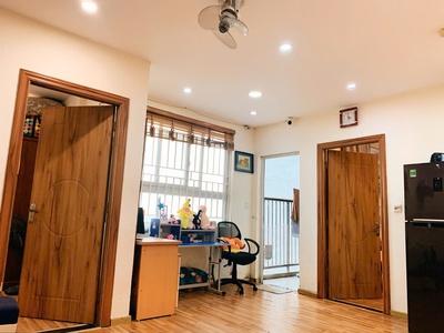 Bán căn 2 ngủ 59M đầy đủ nội thất tầng trung toà HTT 89 Phùng Hưng. Giá thiện chí 0