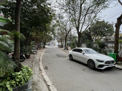Siêu Phẩm Building Trịnh Công Sơn 205M2 9 Tầng 1 Hầm 143 Tỷ Rất Gần Hồ Tây 0