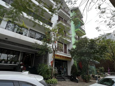Siêu Phẩm Building Trịnh Công Sơn 205M2 9 Tầng 1 Hầm 143 Tỷ Rất Gần Hồ Tây 1