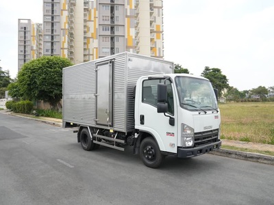 Isuzu QKR230 1T9 Thùng Kín 3