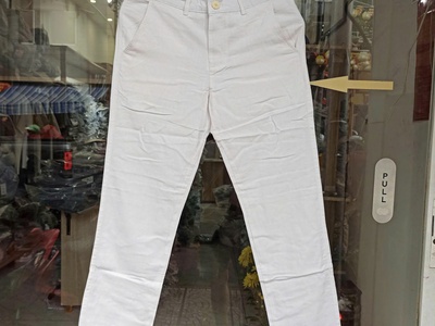 Quần dài linen đũi với chất vải cotton thoáng mát phù hợp đi biển hay đi du lịch 7