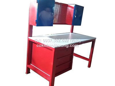 Bàn nguội cơ khí mặt gỗ kết hợp bảng treo, bàn thao tác cơ khí 1