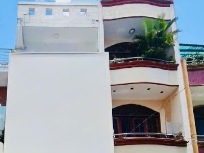 Q.10   tô hiến thành   89m    nhà 3 tầng hxh   dòng tiền 0