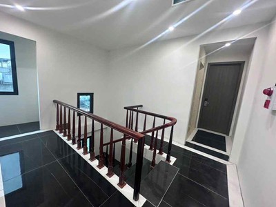 Chung cư mini mặt phố long biên 91m x 7 tầng, mặt tiền 6m, hệ thống pccc cao cấp, dòng tiền 3
