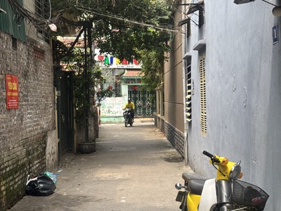 Nhà đẹp dân xây chắc chắn - cách 1 nhà ra ô tô tránh - gần phố  4 tầng   42m2   12,3 tỷ 1