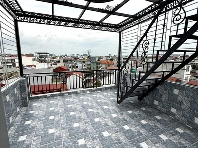 Bán nhà tôn thất tùng 50m , 6 tầng, thang máy, ô tô, kinh doanh, ngõ thông, nhà mới ở ngay 3