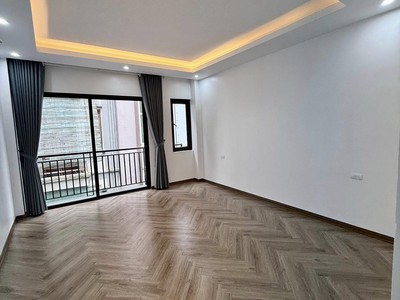 Bán nhà tôn thất tùng 50m , 6 tầng, thang máy, ô tô, kinh doanh, ngõ thông, nhà mới ở ngay 2