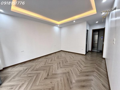 Bán nhà tôn thất tùng 50m , 6 tầng, thang máy, ô tô, kinh doanh, ngõ thông, nhà mới ở ngay 4