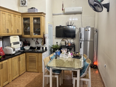 Nhà đẹp dân xây chắc chắn - cách 1 nhà ra ô tô tránh - gần phố  4 tầng   42m2   12,3 tỷ 2