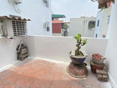 Bán nhà 5 tầng dân xây đẹp phố ngọc thụy 38m2 mặt tiền 3.8m,6.95 tỷ long biên-hà nội. 4
