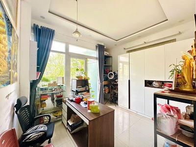 Bán nhà 3 tầng 3 mê 09 trần xuân lê . vị trí kính doanh ngay huỳnh ngọc huệ 2