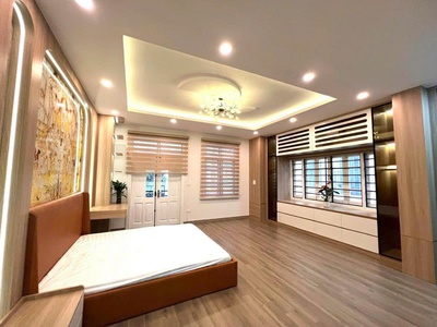 Bán nhà mặt phố la thành to, đống đa- lô góc 42m  x 5t - mt 5m - ô tô tránh - kinh doanh 2