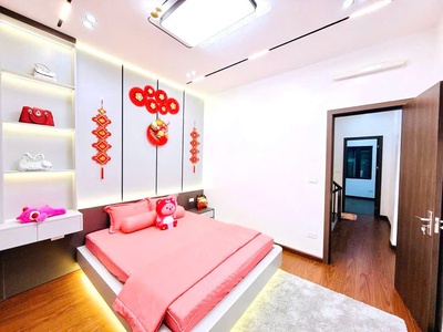 Bán nhà đẹp ở ngay - xuân thuỷ, cầu giấy - 42m x 4t- mt 3.8m - full nội thất - sát ô tô 3