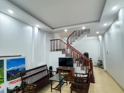 Nahf đẹp dân xây phố ngọc thụy 40m2 x 5 tầng mt4.1m, 6.9 tỷ long biên hà nội. 1