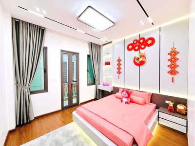 Bán nhà đẹp ở ngay - xuân thuỷ, cầu giấy - 42m x 4t- mt 3.8m - full nội thất - sát ô tô 4