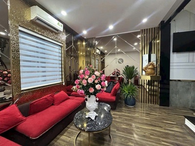 Bán nhà phân lô nguyễn chí thanh, đống đa - 45m  x 5t - ô tô tránh - kinh doanh - giá 20 tỷ 0