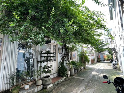 Nhà nguyễn văn nguyễn hẻm ô tô kinh doanh cách 1 căn ra mặt tiền 2