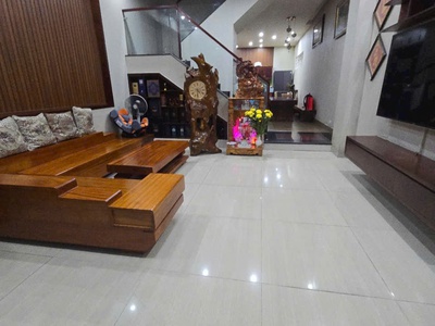 Bán nhà lầu đẹp sr, tc, đường nhựa thông, gần gx lộc lâm chỉ 3 tỷ 790 1