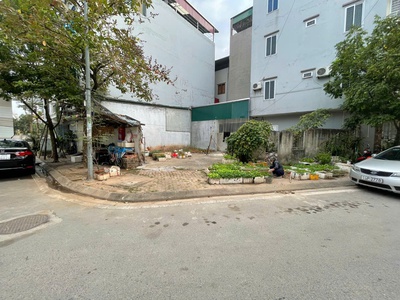 Bán đất mặt phố phú diễn,lô góc,oto tránh,mt rộng,75m,mt 7.5,14.5ty 0