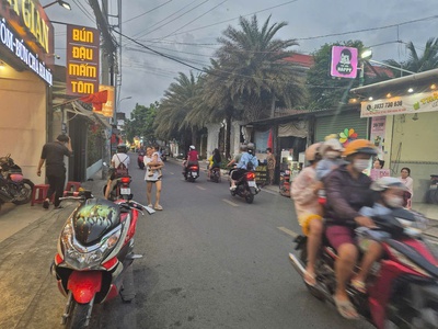 Hiếm nhà mặt tiền nguyễn hữu cầu, hóc môn kd cả ngày lẫn đêm 0