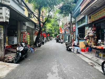 Cực hiếm  phân lô cầu giấy ôto tránh dừng,đỗ, vào nhà,kinh doanh,2 thoáng  chỉ 21.5 tỷ 0