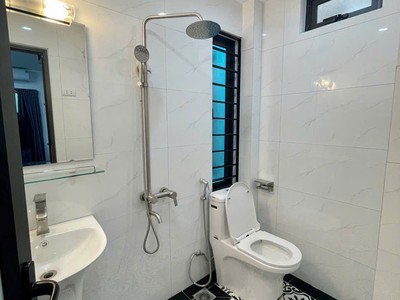 Cần pass phòng tại đống đa, hà nội - địa chỉ : 1002 đường láng, đống đa, hà nội 3