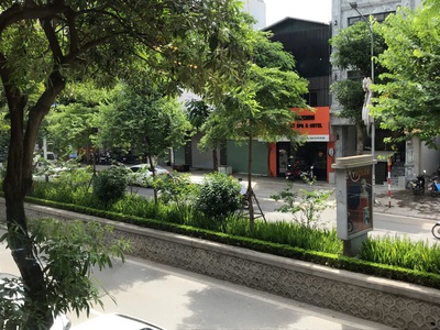 Bán đất mặt phố lạc long quân - 200m2 - 10.4m mt - view hồ tây - giá 145 tỷ 4