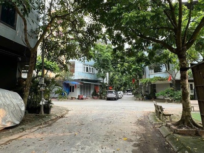 Bán nhà dịch vụ bờ hội   ngô đình mẫn, 50m  đất, mặt tiền 4m, oto tránh, giá 13 tỷ 0