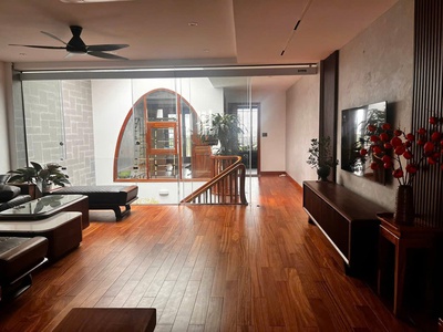 Bán nhà đẹp vạn phúc   50m  x 5 tầng, giá chỉ nhỉnh 11 tỷ 0